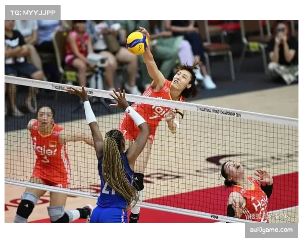 中国女排王媛媛留洋首秀单场8次拦网得分,助加拉塔萨雷逆转 中国女排王媛媛留洋首秀单场8次拦网得分,助加拉塔萨雷逆转