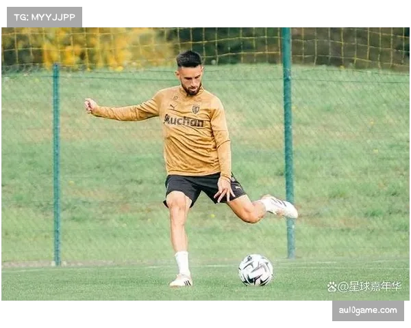 朗斯5-0大胜巴黎FC登顶法甲,创近50年最佳同期进攻纪录 朗斯5-0大胜巴黎FC登顶法甲,创近50年最佳同期进攻纪录