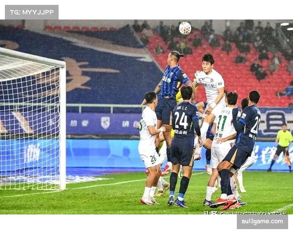 武汉三镇2-0完胜浙江队，卡迪斯贝维斯双双破门